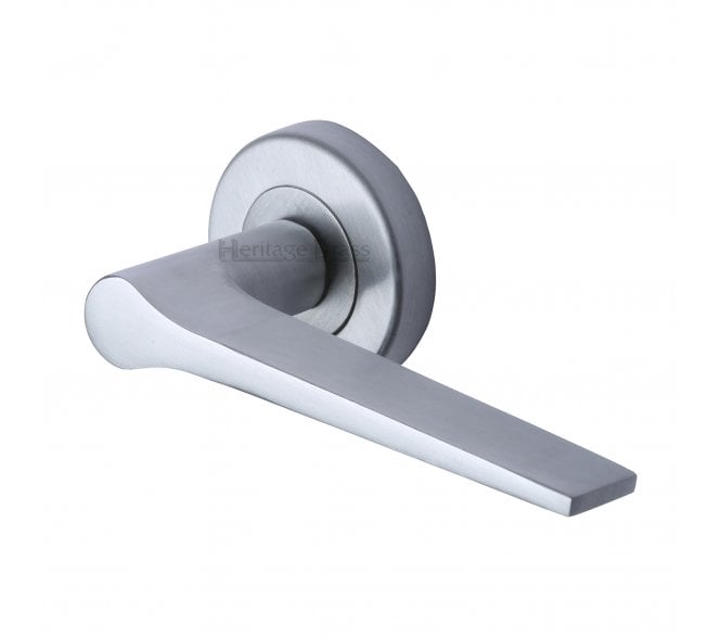 Heritage Brass V4189 Gio Door Handles On Round Rose - Satin Chrome