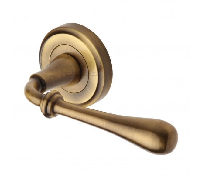 Heritage Brass V7155 Roma Door Handles On Round Rose - Antique Brass