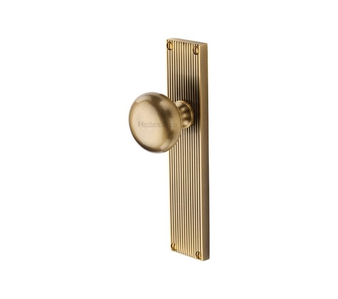 Heritage Brass V9200-AT Victoria Mortice Knobs On Reeded Backplate - Antique Brass
