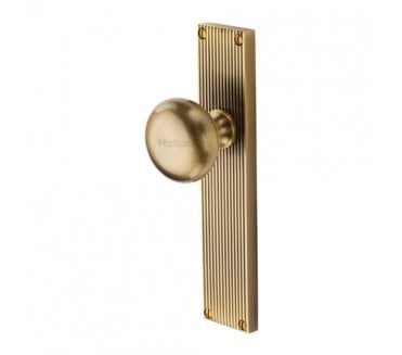 Heritage Brass V9200-AT Victoria Mortice Knobs On Reeded Backplate - Antique Brass