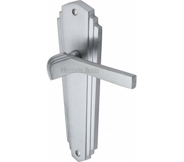 Heritage Brass Waldorf Art Deco Door Handles On Backplate - Satin Chrome