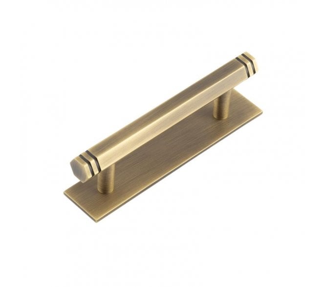 Hoxton Nile Cabinet Handle On Plain Plate - Antique Brass