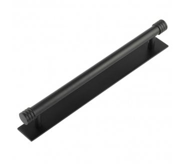 Hoxton Sturt Cabinet Handles On Plain Backplate - Matt Black