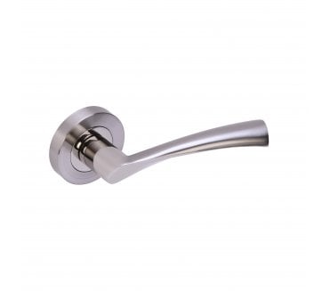 Hunta Lobo Door Handle on rose - Satin Nickel/Polished Nickel