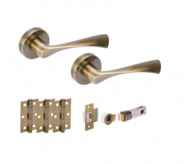 Hunta Zena Antique Brass Door Handle Bullet Latch Pack (x3 hinges)