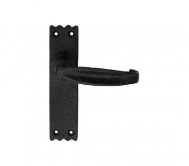 Ludlow Slim V Door Handles On Backplate - Black Antique