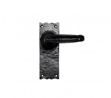 Ludlow V-Style Door Handles On Backplate - Black Antique