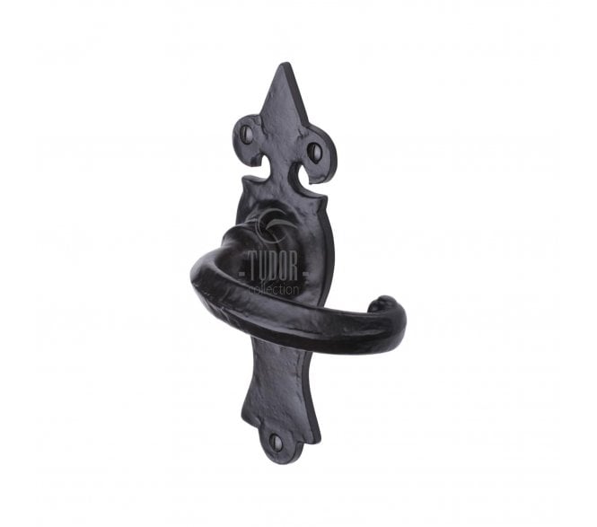 M Marcus Iron Wroxeter Door Handles On Backplate - Black Antique