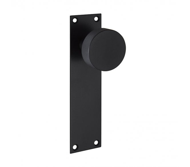 Manhattan Knurled Door Knobs On Backplate - Matt Black
