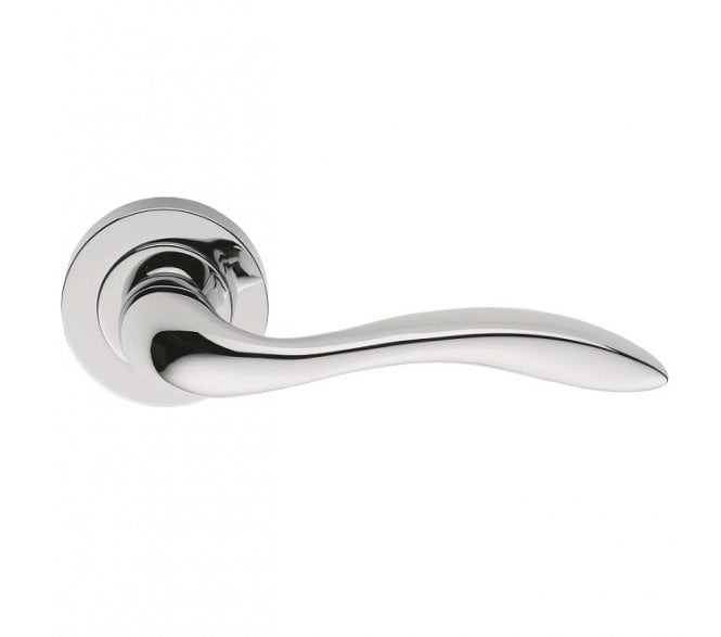 Manital GI5 Giava Door Handle On Rose - Polished Chrome
