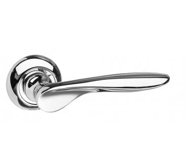 Mediterranean Malta Lever Handle On Rose - Polished Chrome