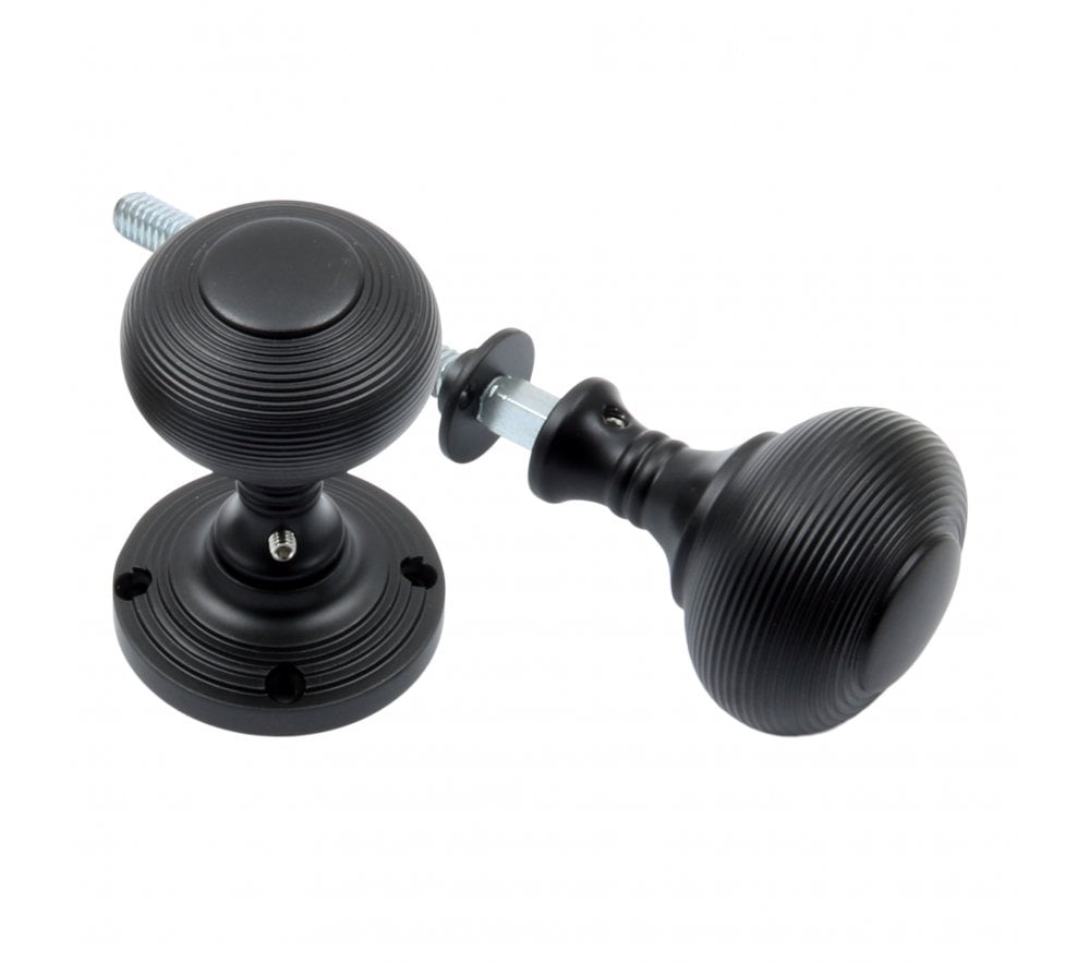 Prima Radiator Knobs Prima MB439 Reeded Rim Knobs - Matt Black