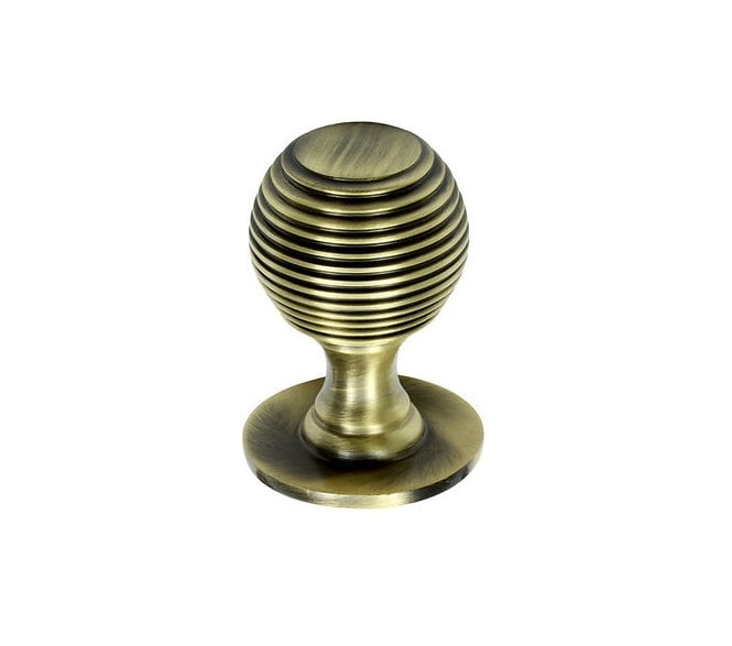 Prima Solid Reeded Cabinet Knobs - Antique Brass