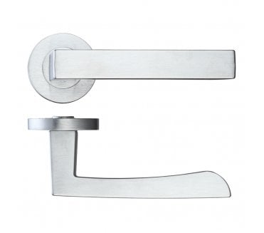Rosso Maniglie Mensa Door Handles On Round Rose - Satin Chrome