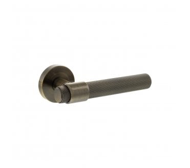 Senza Pari Andretta Knurled Lever On Minimal Round Rose - Antique Brass
