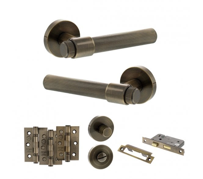 Senza Pari Fasana Door Handle Bathroom Pack (3 Ball Bearing Hinges x3) - Antique Brass