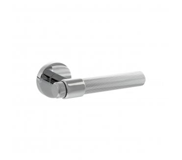 Senza Pari Fasana Lines Knurled Lever On Minimal Round Rose - Polished Chrome