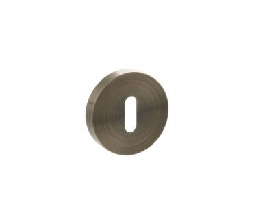 Senza Pari Standard Keyhole Escutcheons On Minimal Round Rose - Antique Brass