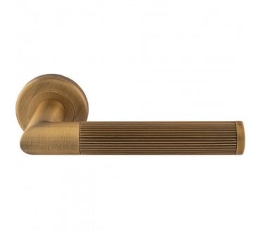 Serozzetta SZM170 Trend Lines Door Handle On Rose - Antique Brass