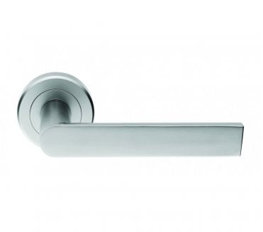 Serozzetta SZM210SC Edge Door Handle On Rose - Satin Chrome