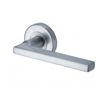 Sorrento SC-7580 Vector Door Handles On Round Rose - Satin Chrome