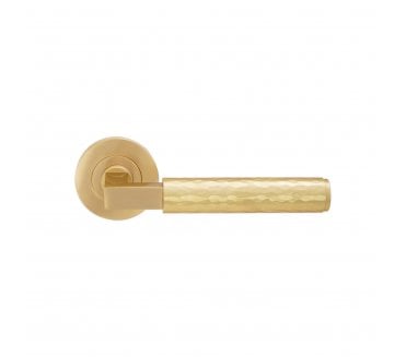Spira Brass SB1114SB Hammered Knurlmond Lever On Round Rose - Satin Brass