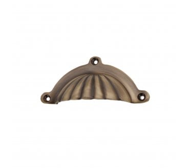 Spira Brass SB2347ANT Shell Drawer Cup Pull - Antique Brass