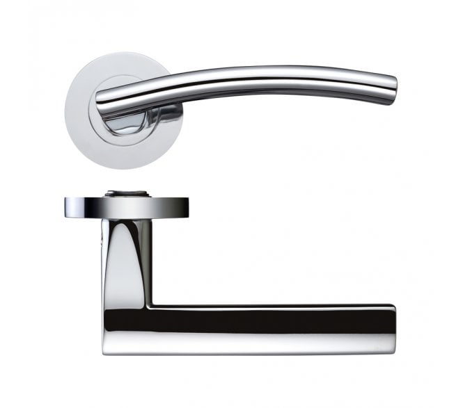 Stanza Amalfi Door Handles On Round Rose - Polished Chrome