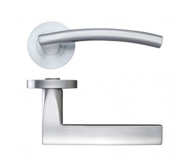 Stanza Amalfi Door Handles On Round Rose - Satin Chrome