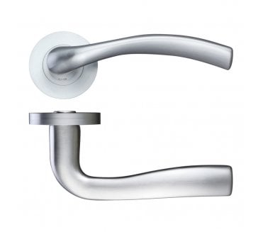 Stanza Siena Door Handles On Round Rose - Satin Chrome