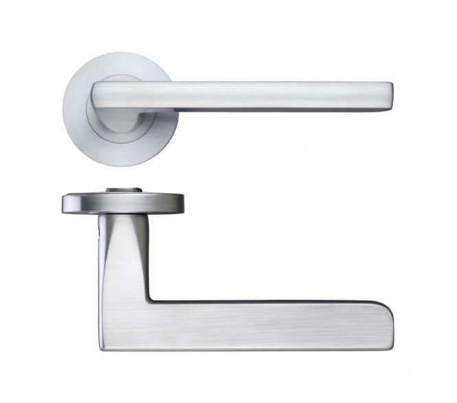 Stanza Venice Door Handles On Round Rose - Satin Chrome