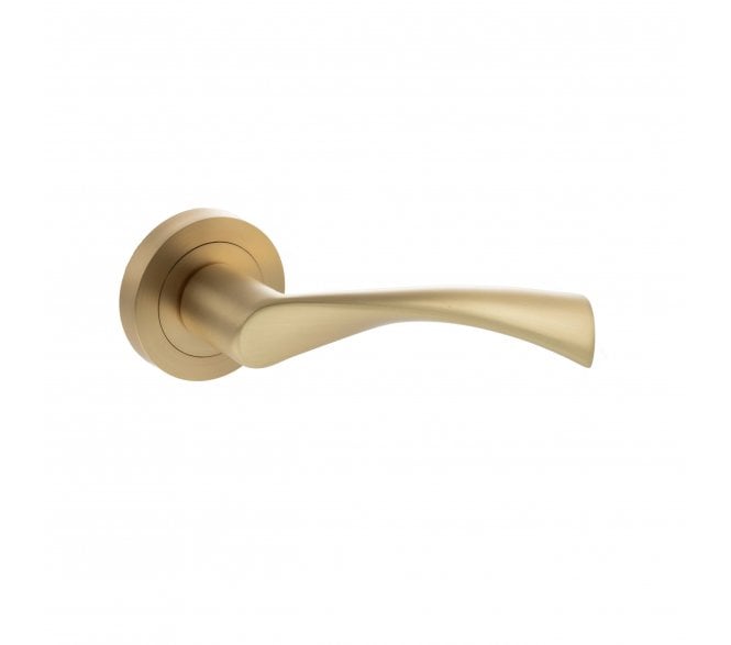 STATUS Colorado Lever Door Handle on Round Rose - Satin Brass
