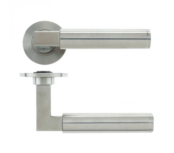 Vier VS110 Bar Door Handles On Round Rose - Satin Stainless Steel